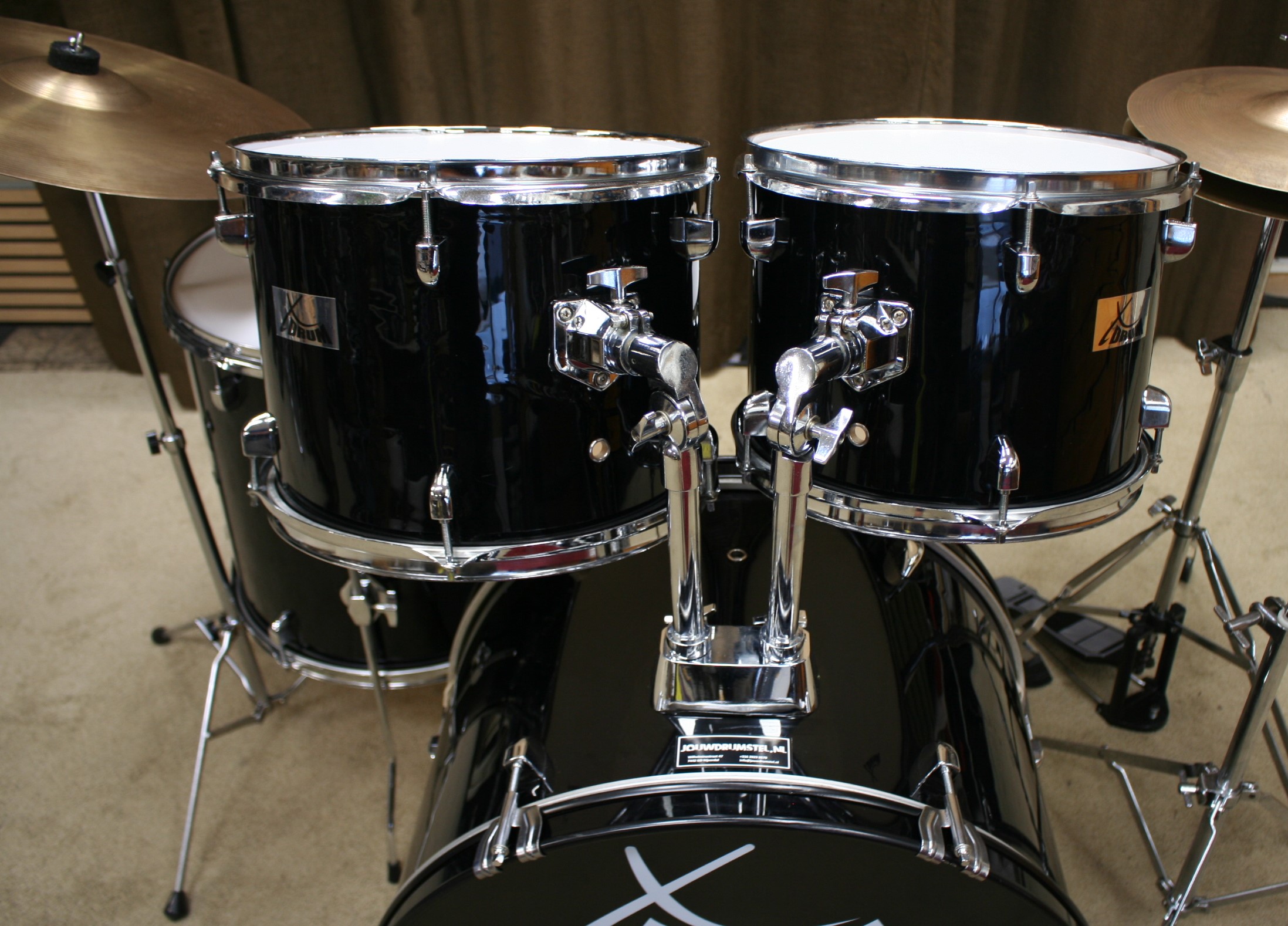 Xdrum zwart beginners drumstel 22/12/13/16/14sn bekkenset