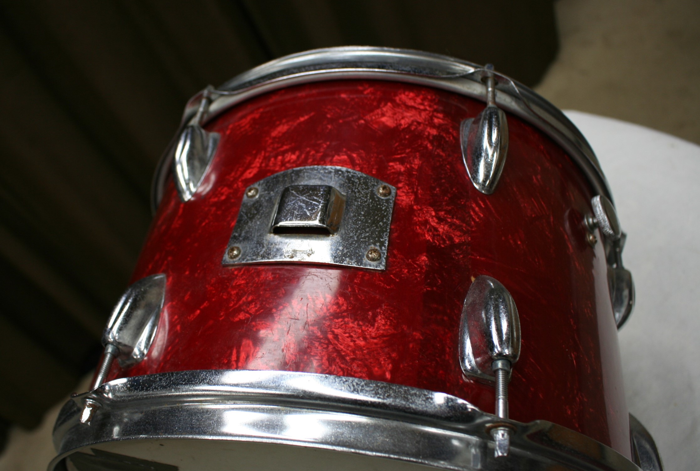 tom 895 merkloos vintage rood 13 x 9