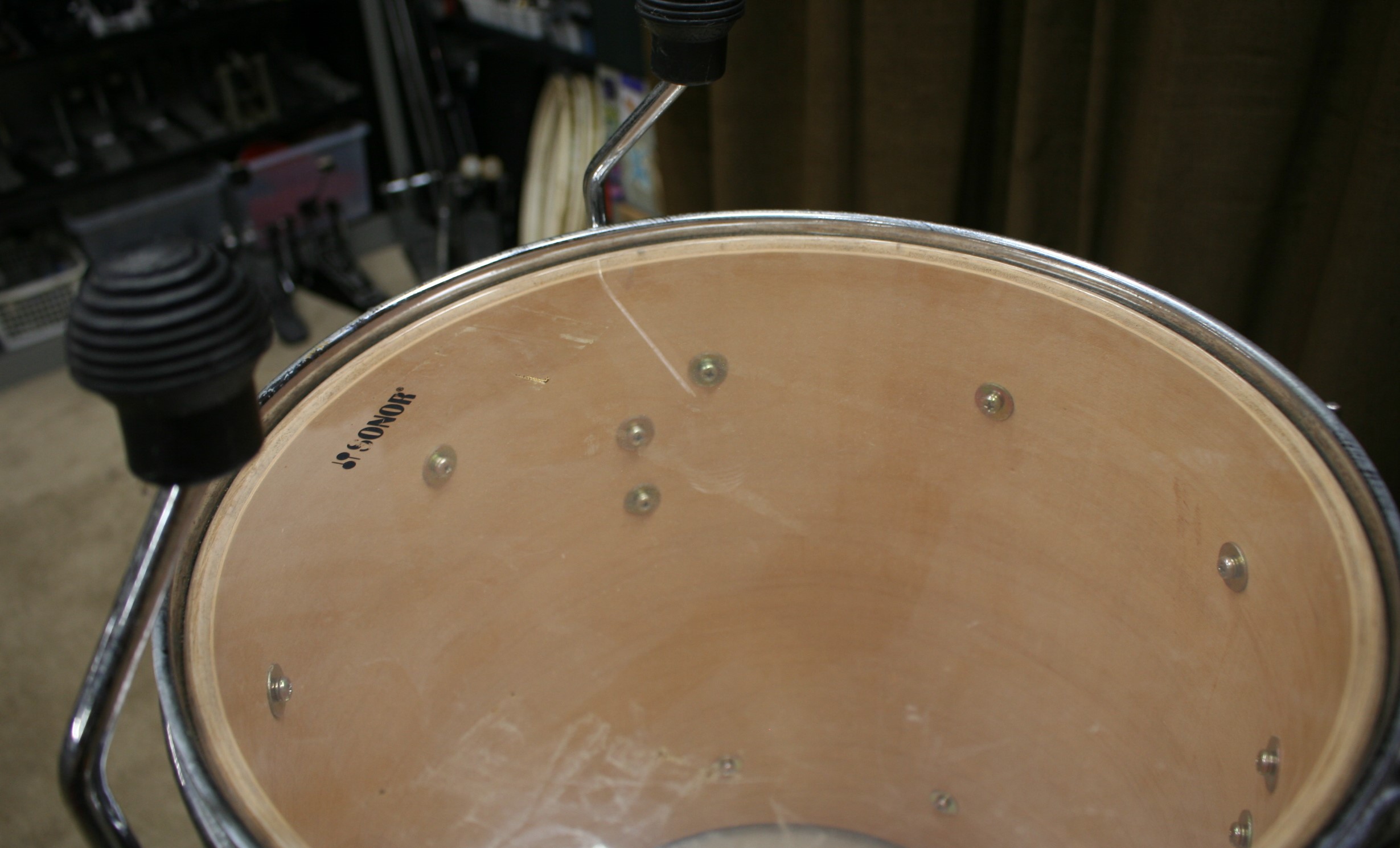 tom 902 sonor force 2001 zwart 14 x 16
