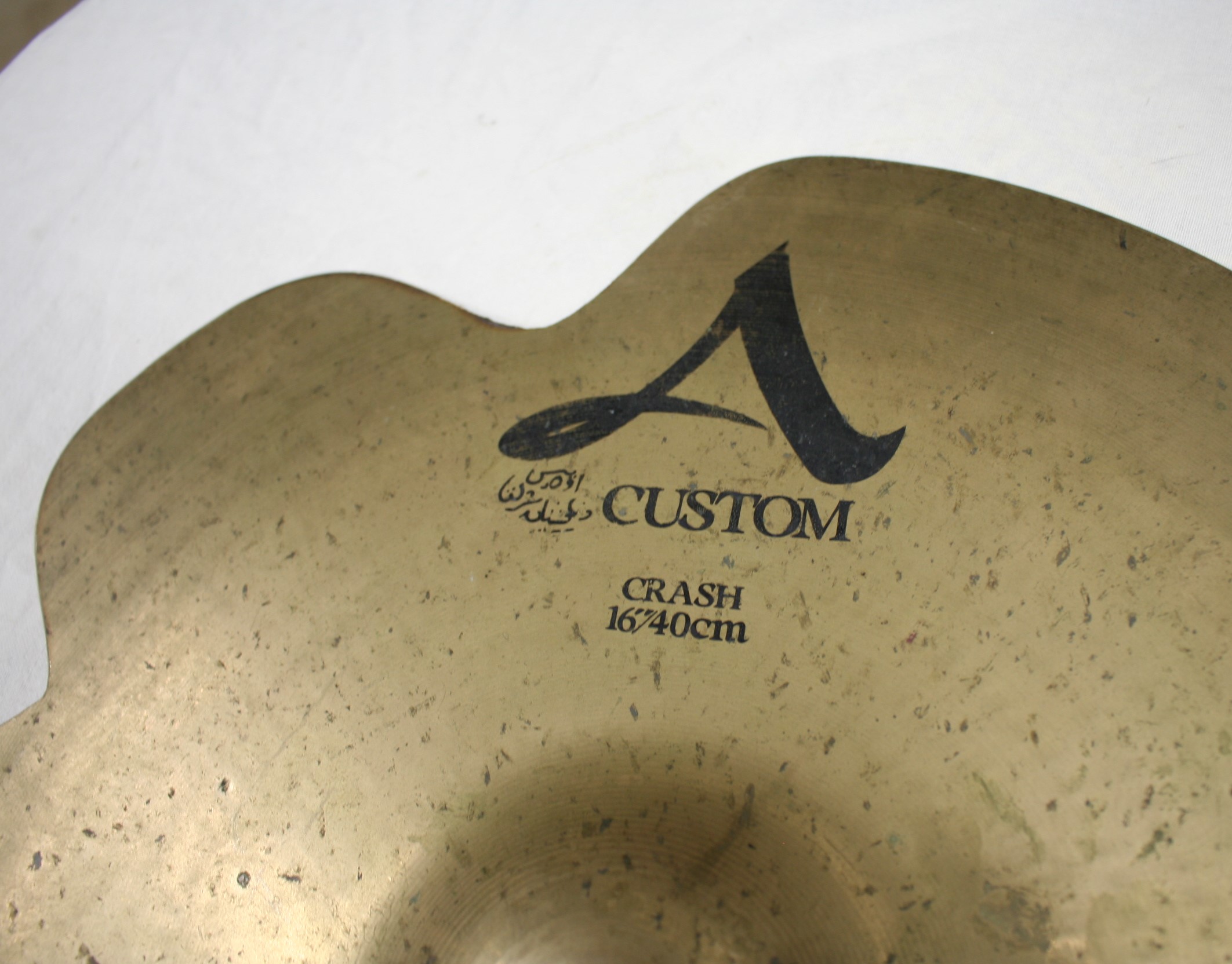 zildjian A custom 16 crash 1026