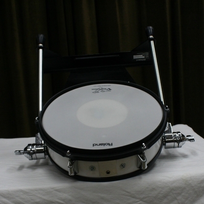 roland kd-120 bassdrumpad wit