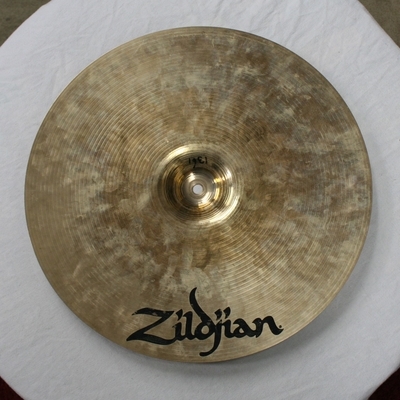 zildjian K dark 17 crash medium thin 1361