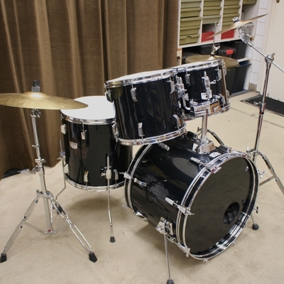 tama rockstar zwart 22/12/13/16/14sn bekkenset