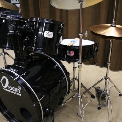 osan beginners drumstel zwart 20/10/12/14/14sn bekkenset