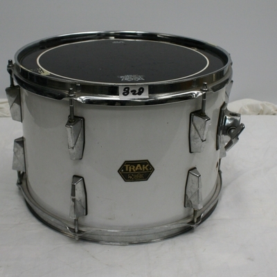 tom 828 trak 13 x 9 white
