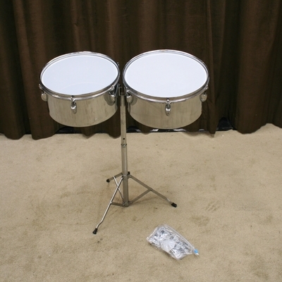 timbaleset vintage merkloos 13 en 14 inch