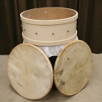 merkloze vintage bassdrum 27,5 x 11,5