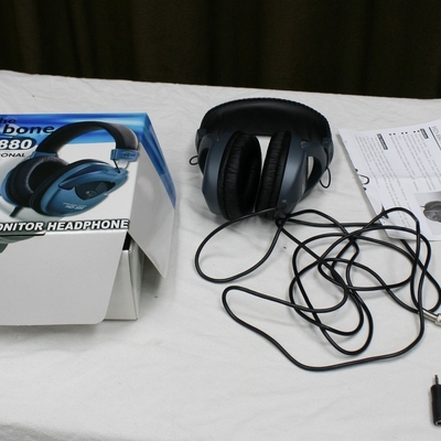 the t.bone HD880 koptelefoon