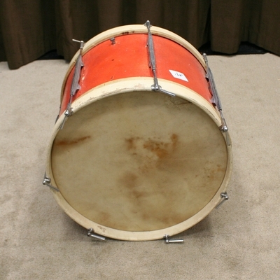 bassdrum 165 merkloos orange 19.5 x 14