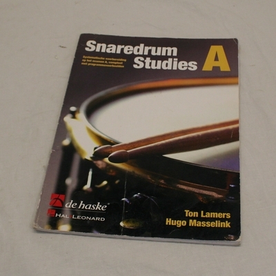 muziekboek 40 snaredrum studies A